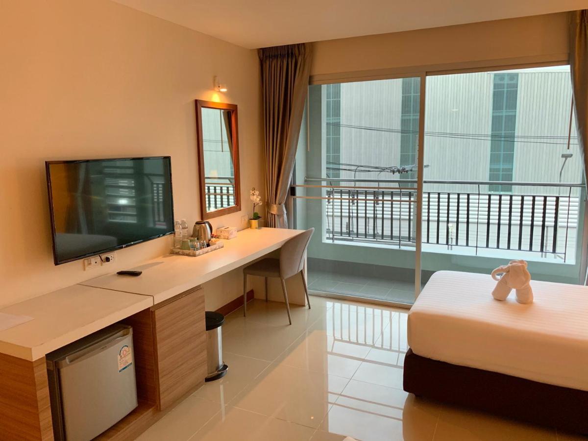 Srivaree Pavilion Hotel And Training Center Bang Phli Exterior foto